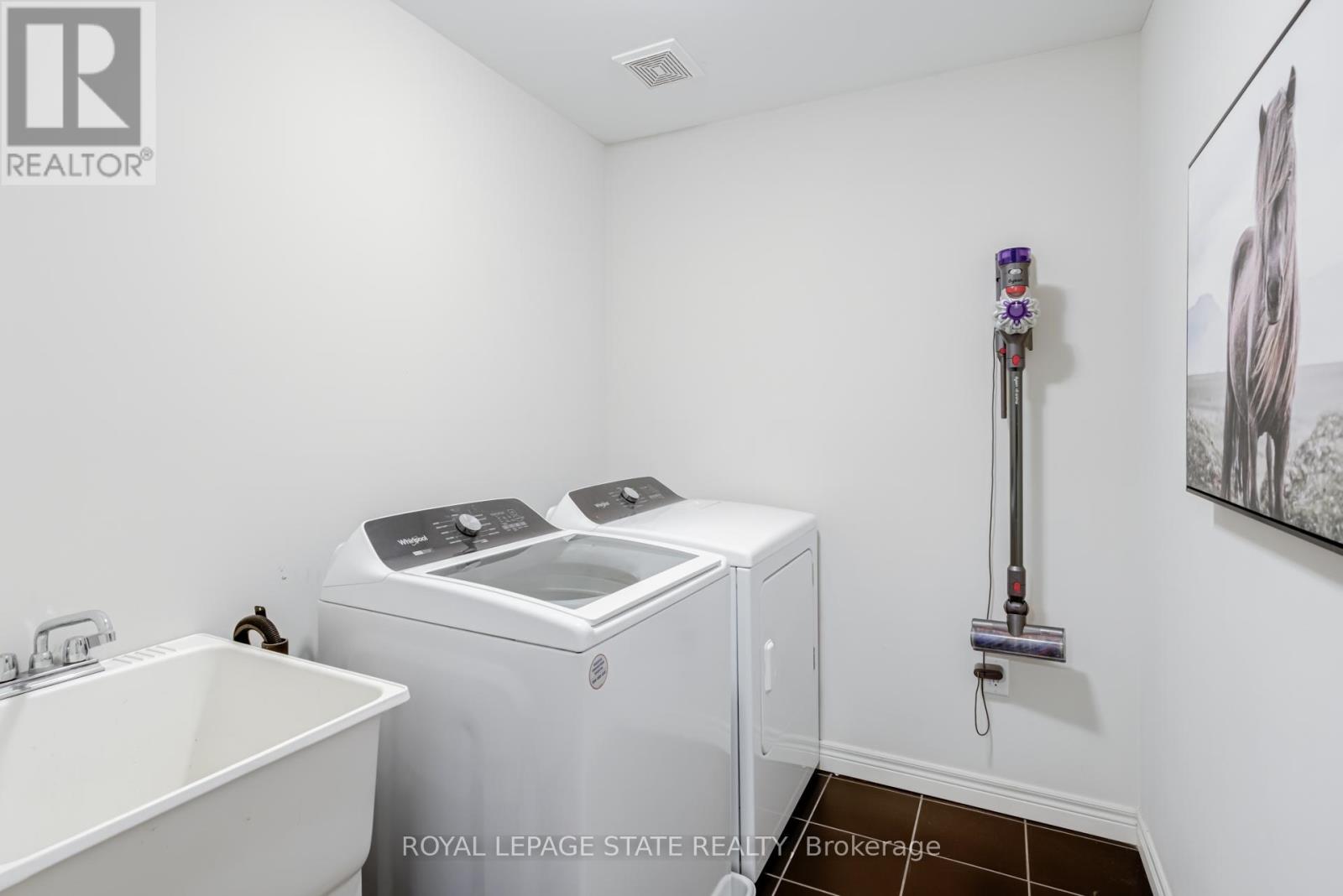 7 Kinsman Drive Property Photo 36