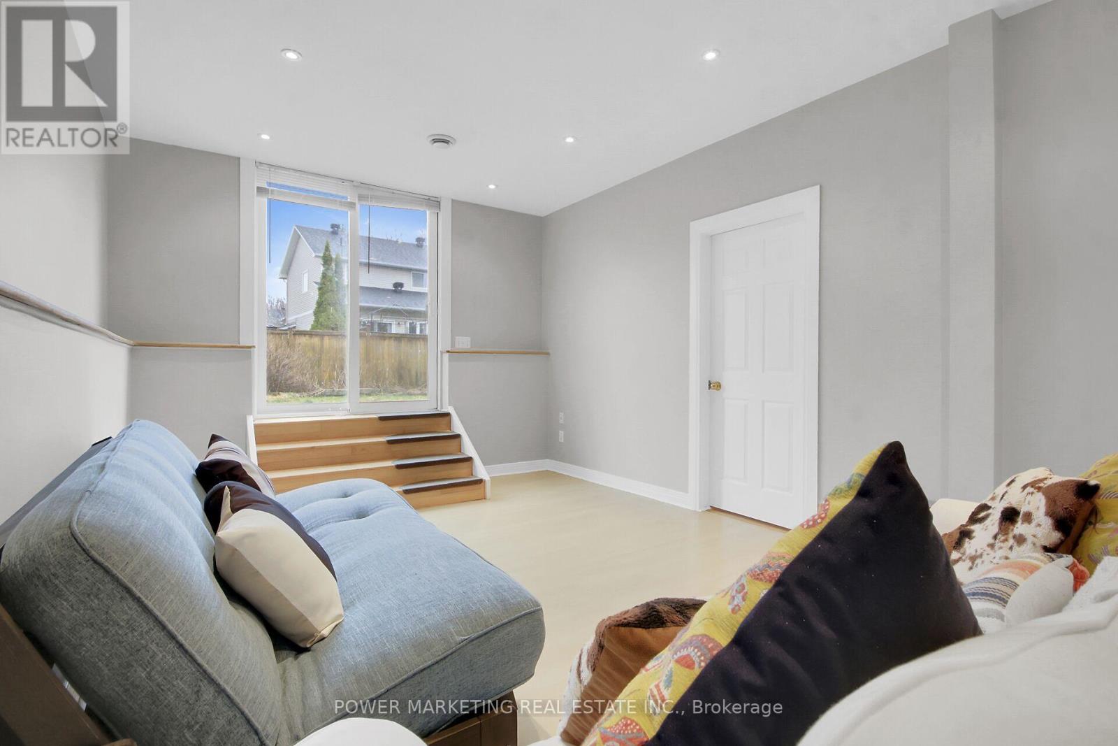 181 Mountshannon Drive Property Photo 8