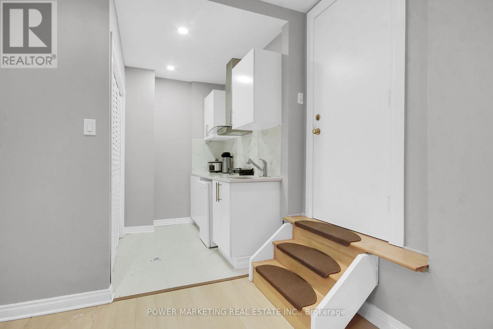 181 Mountshannon Drive Property Photo 15