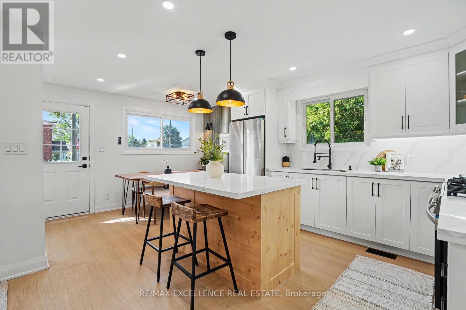 311 East 14th Street Property Photo 12