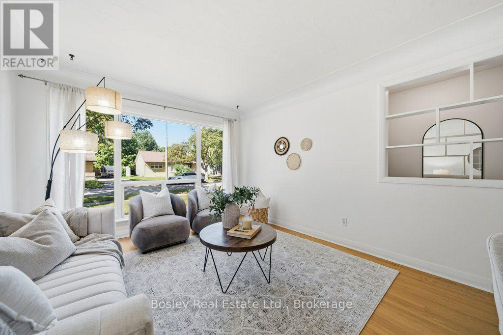 18 Maywood Road Property Photo 8
