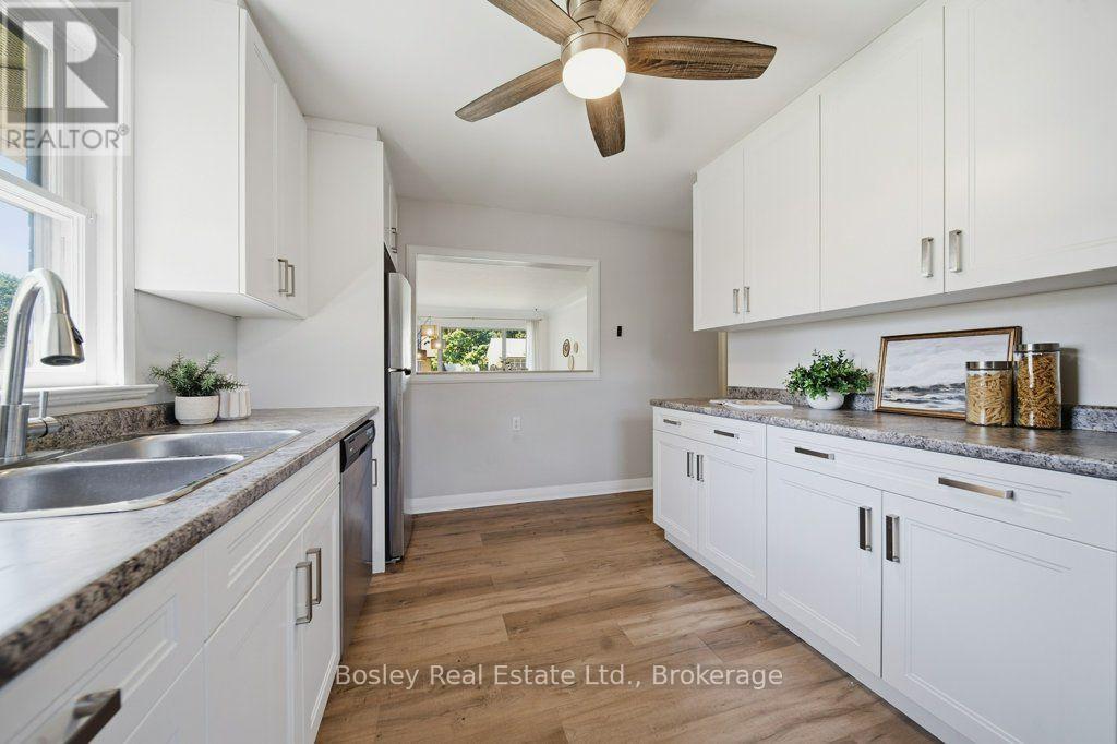 18 Maywood Road Property Photo 10
