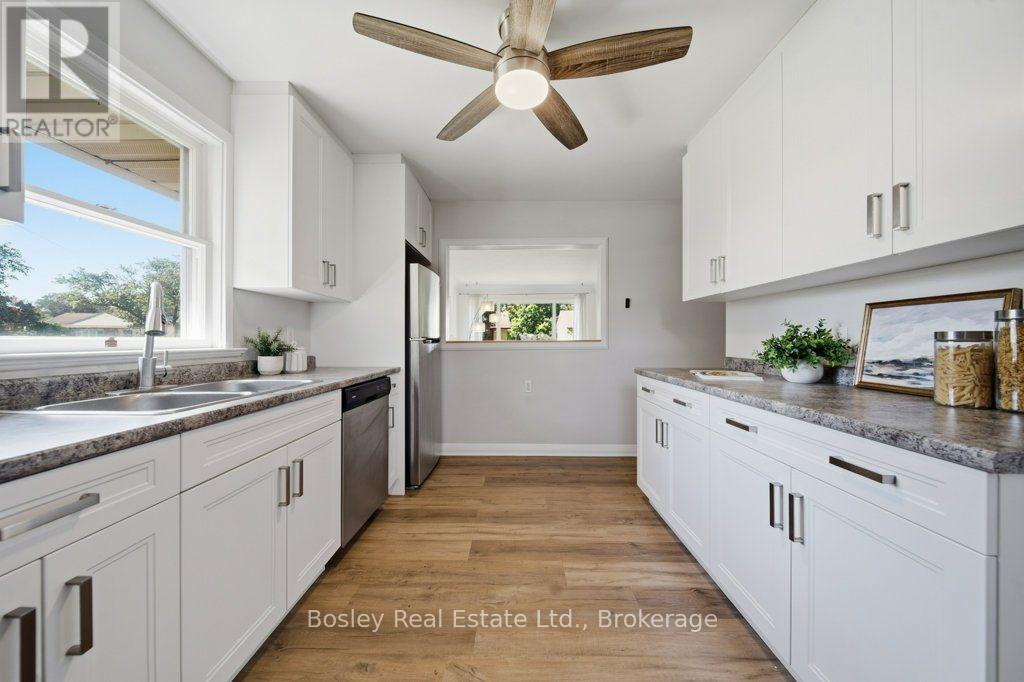 18 Maywood Road Property Photo 11