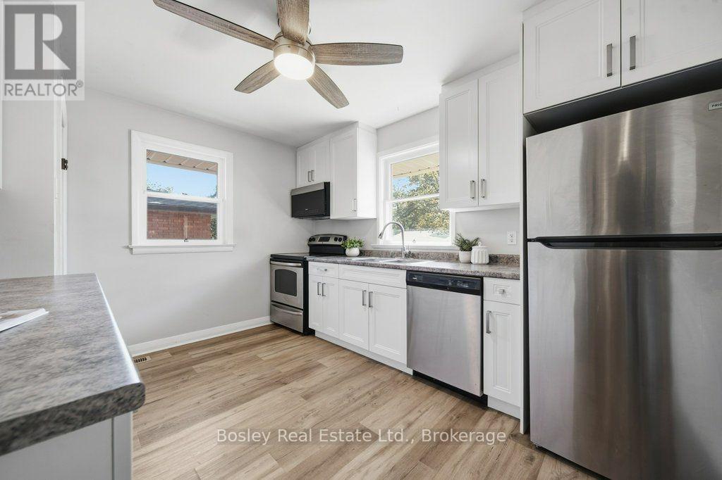 18 Maywood Road Property Photo 12