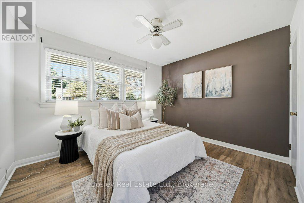 18 Maywood Road Property Photo 15