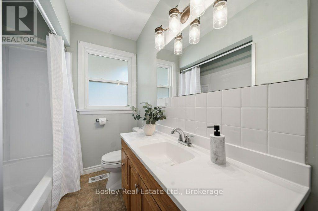 18 Maywood Road Property Photo 20