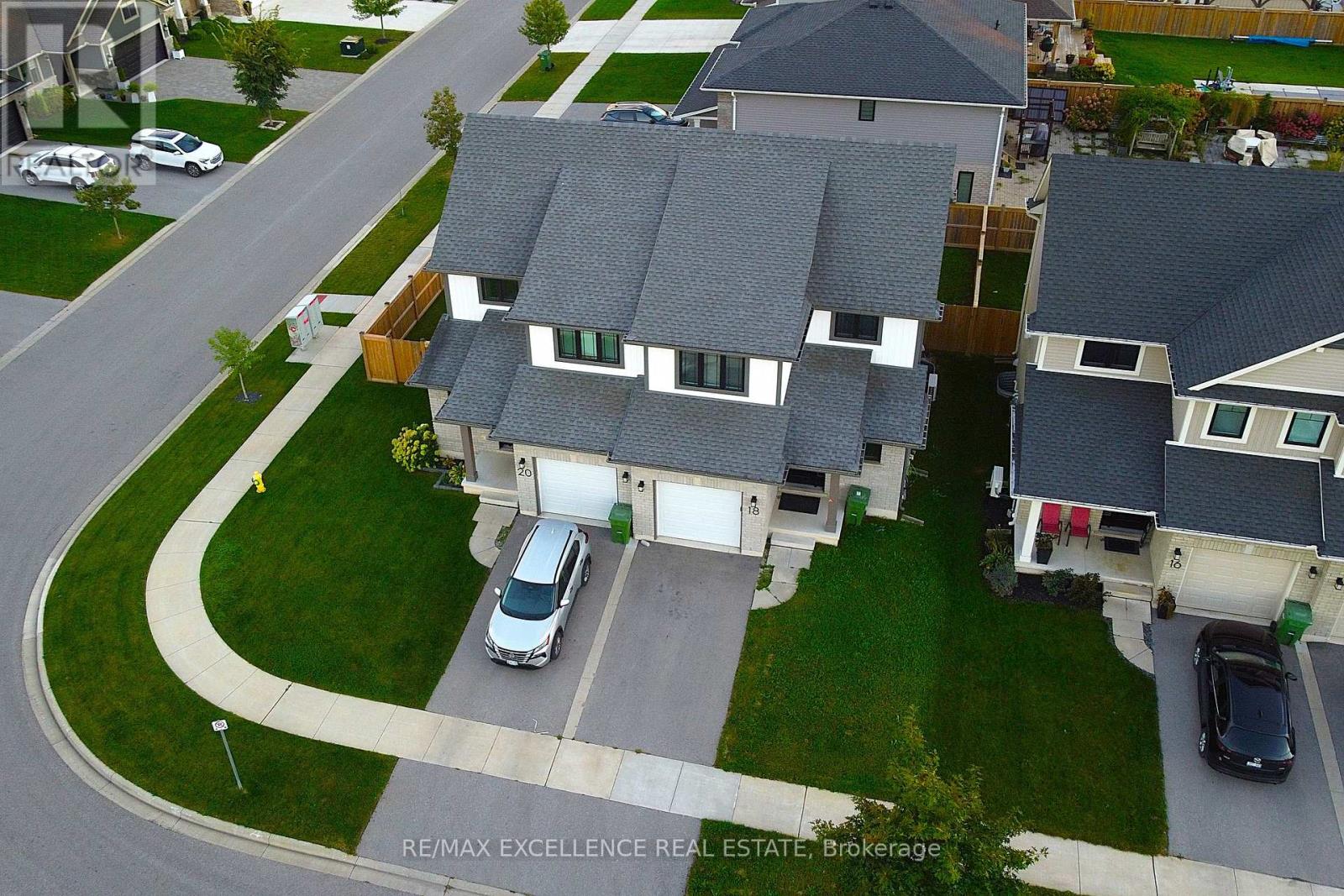18 Weir Crescent Property Photo 27
