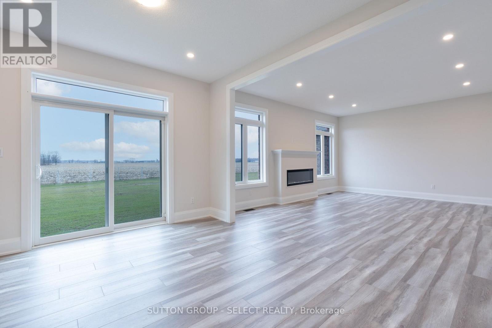 240 Leitch Street Property Photo 7