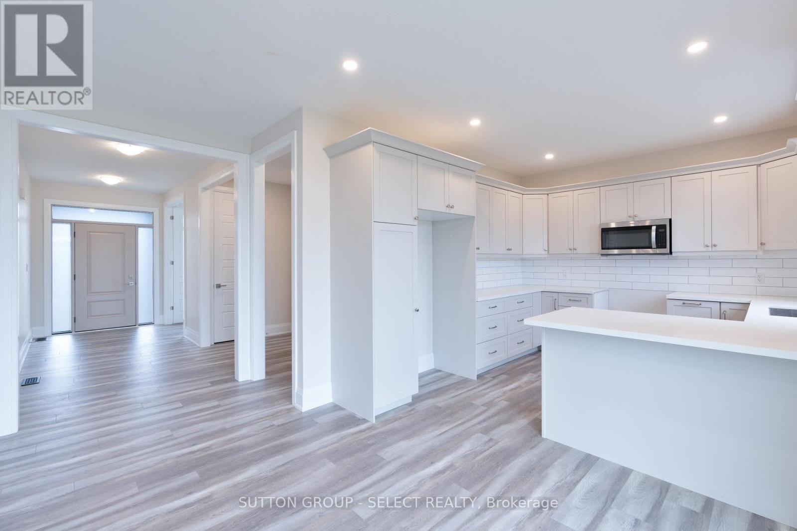 240 Leitch Street Property Photo 10
