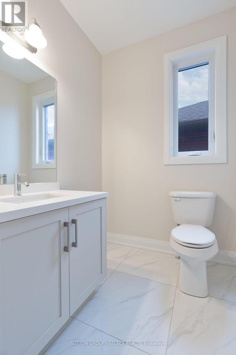 240 Leitch Street Property Photo 13
