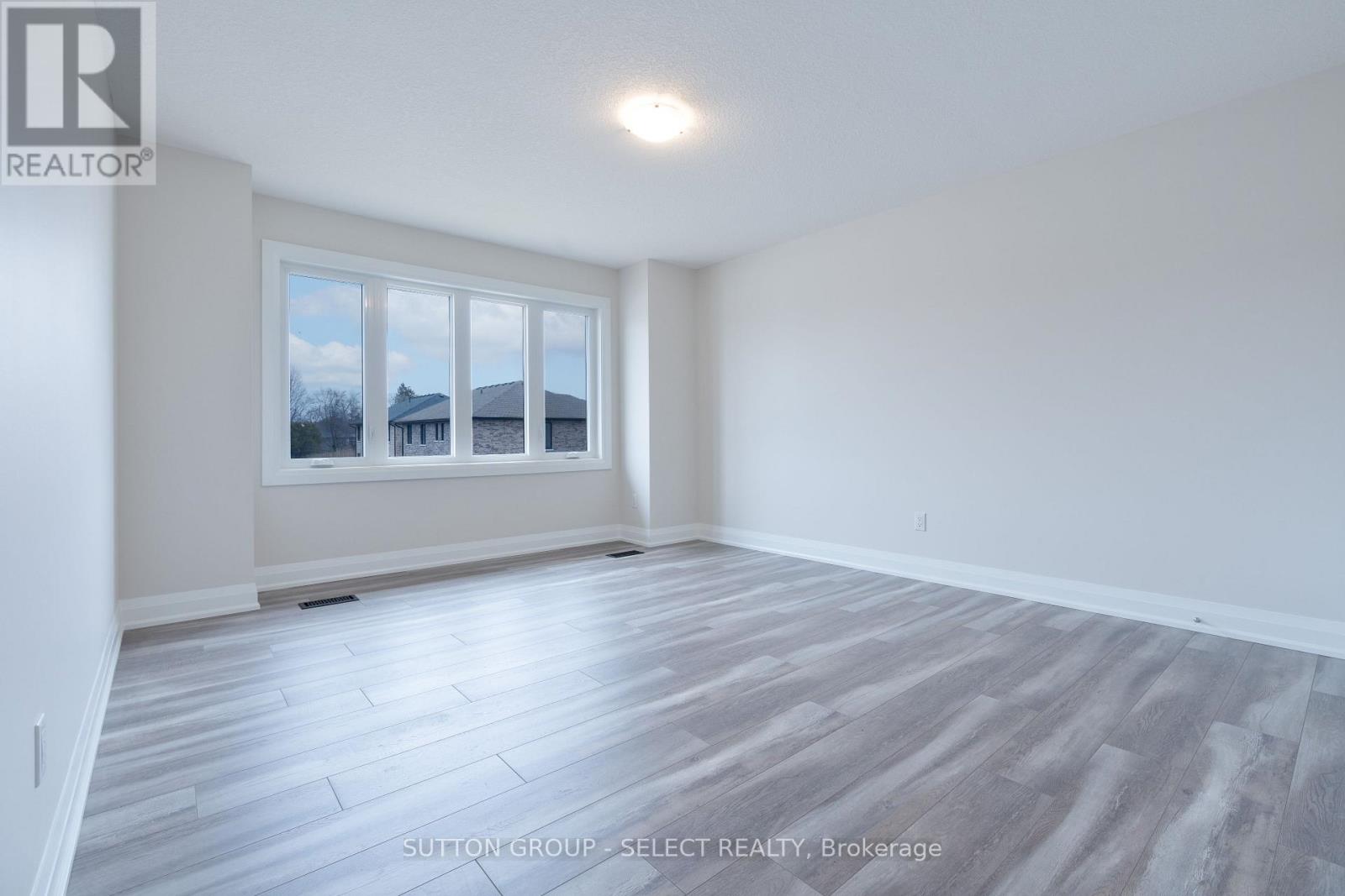 240 Leitch Street Property Photo 19