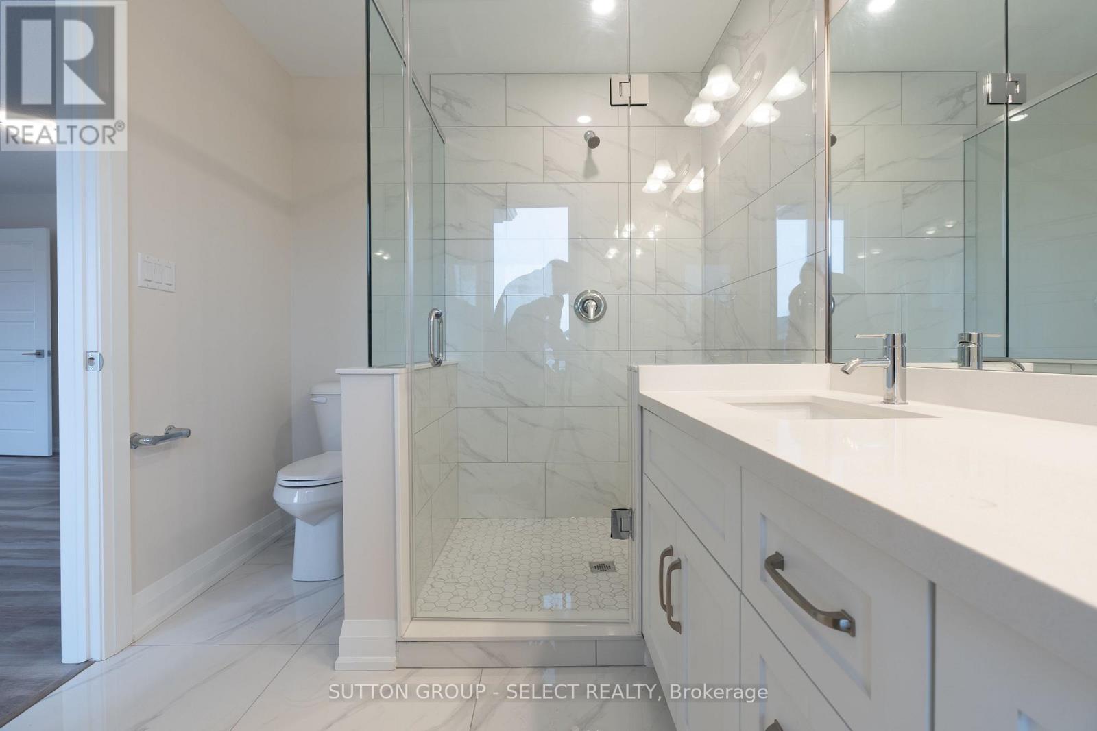 240 Leitch Street Property Photo 27