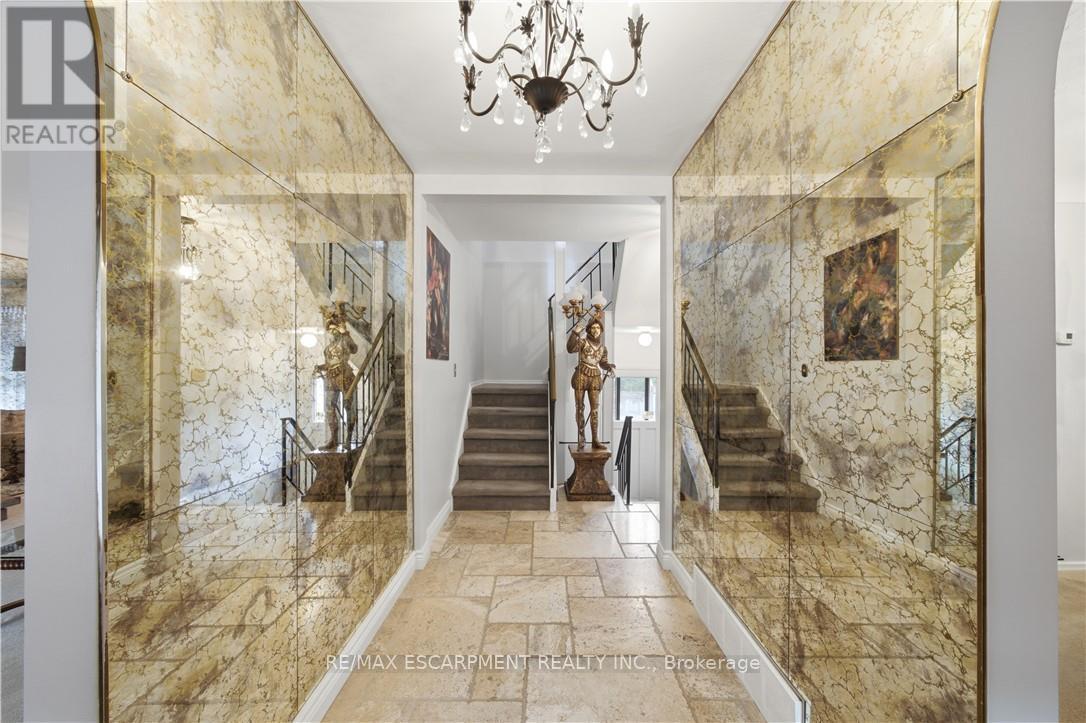 24 West 32nd Street Property Photo 11