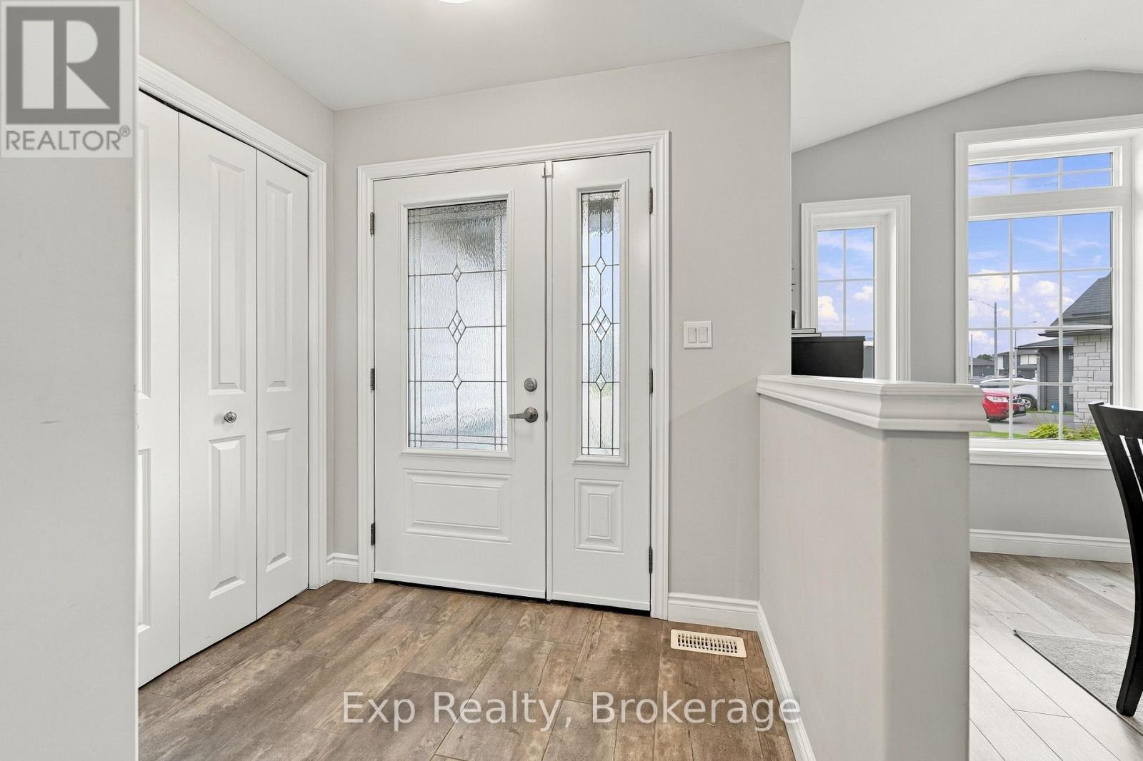 14 Lehtinen Crescent Property Photo 6