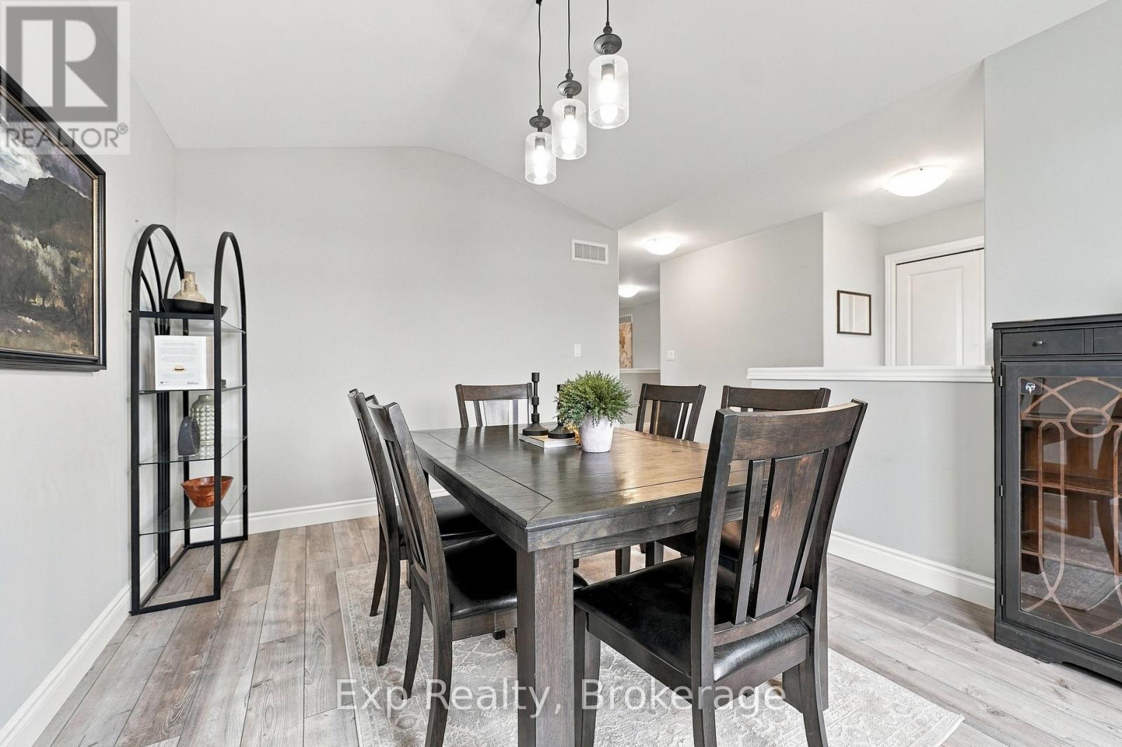14 Lehtinen Crescent Property Photo 8