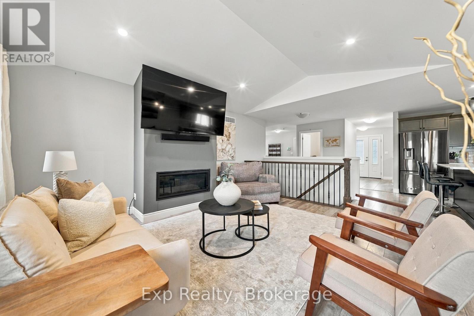 14 Lehtinen Crescent Property Photo 15