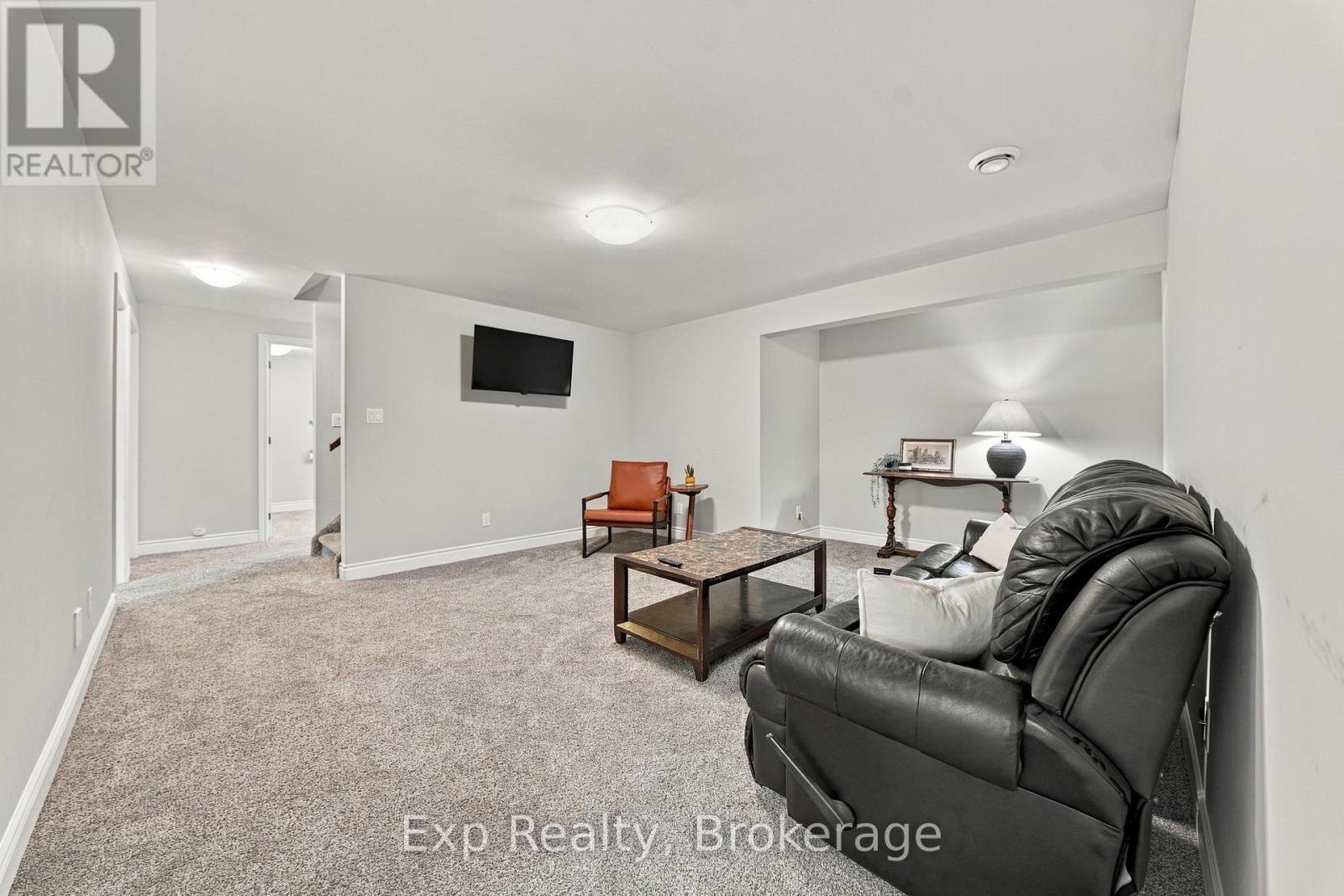 14 Lehtinen Crescent Property Photo 23