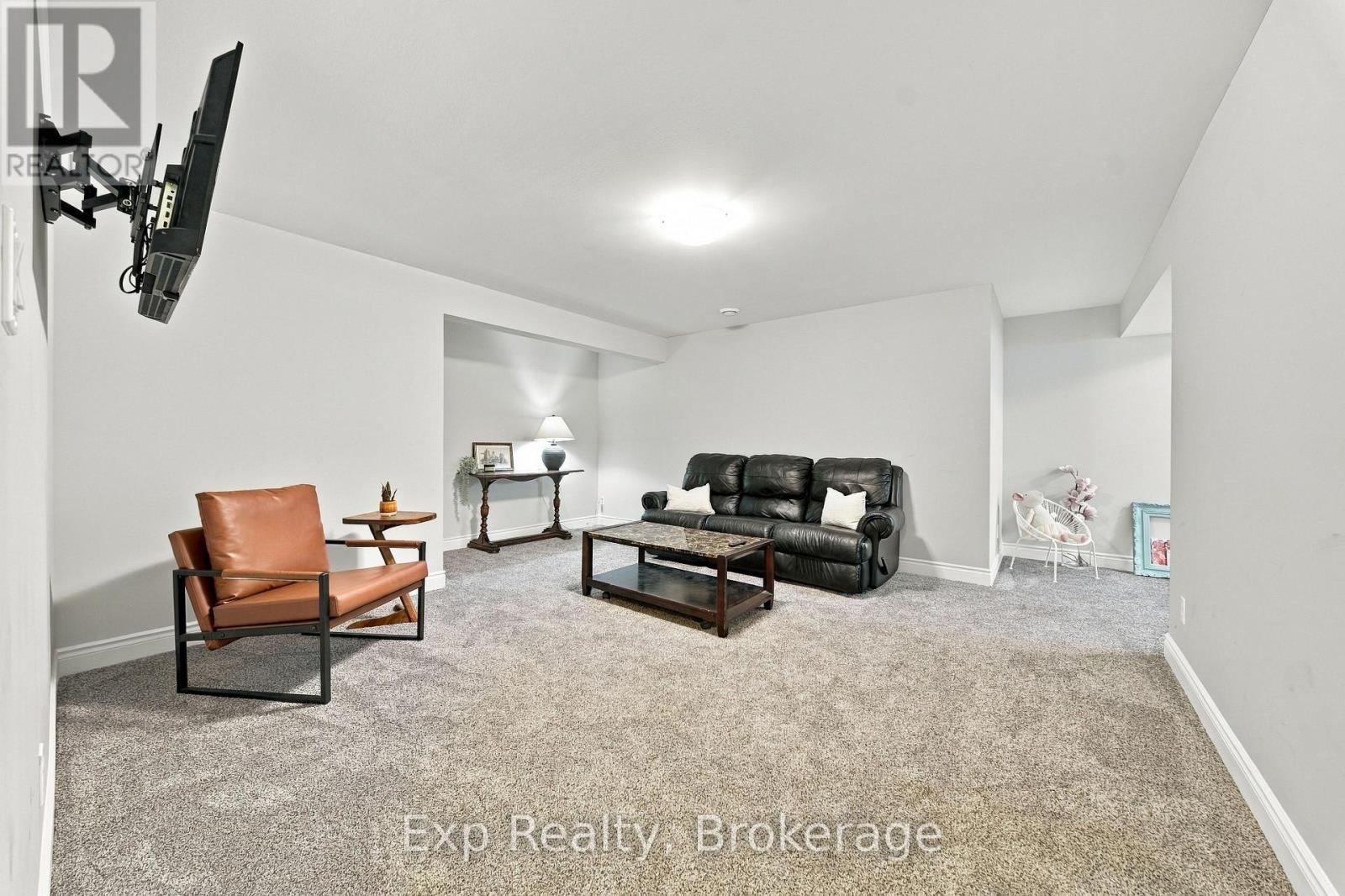 14 Lehtinen Crescent Property Photo 25