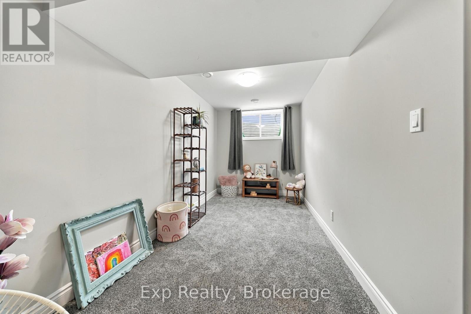 14 Lehtinen Crescent Property Photo 26