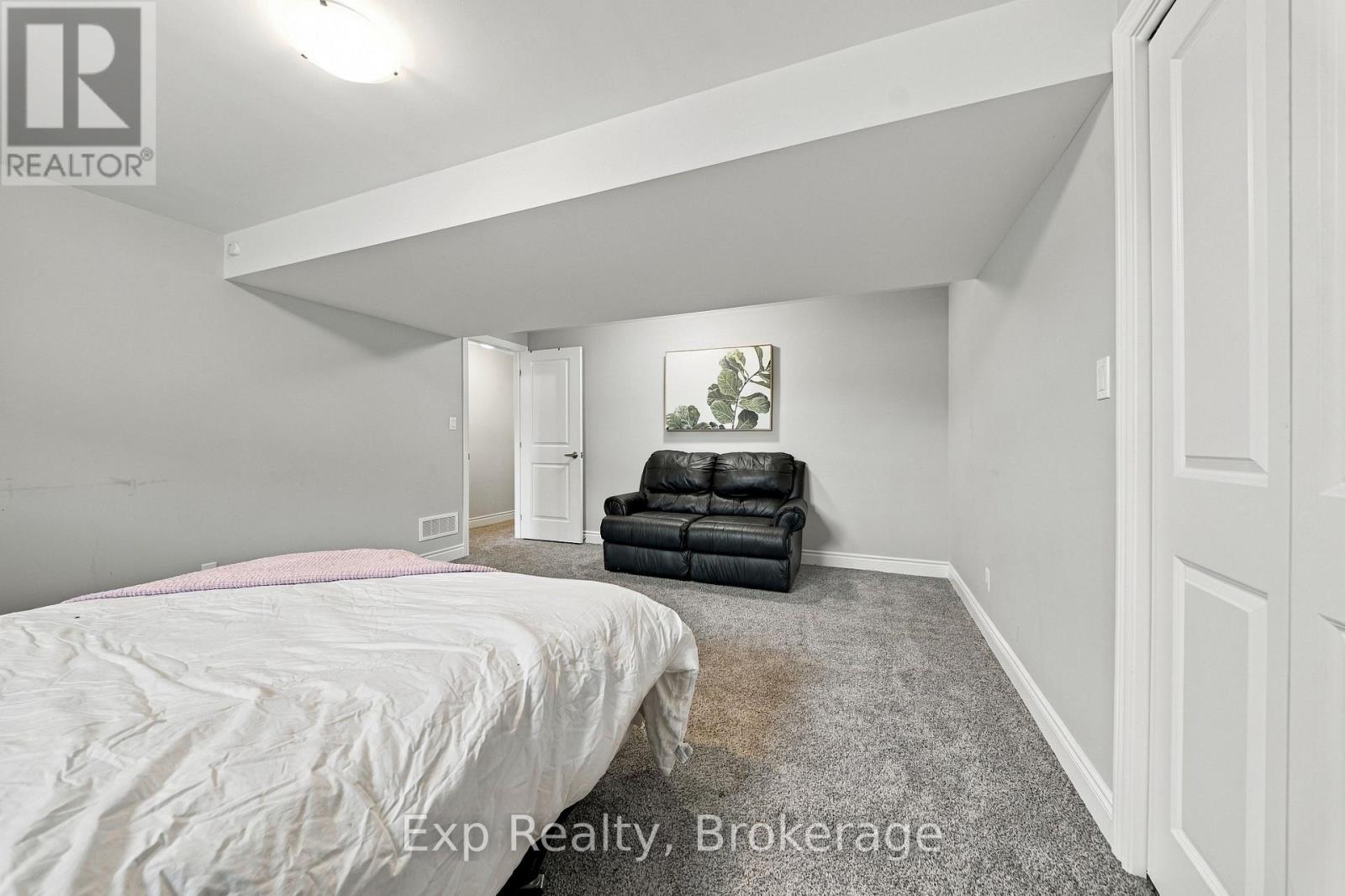 14 Lehtinen Crescent Property Photo 30