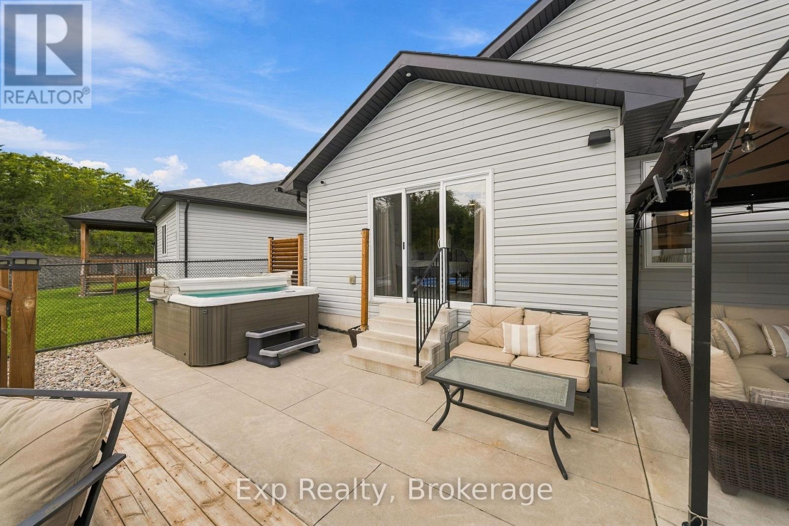 14 Lehtinen Crescent Property Photo 38