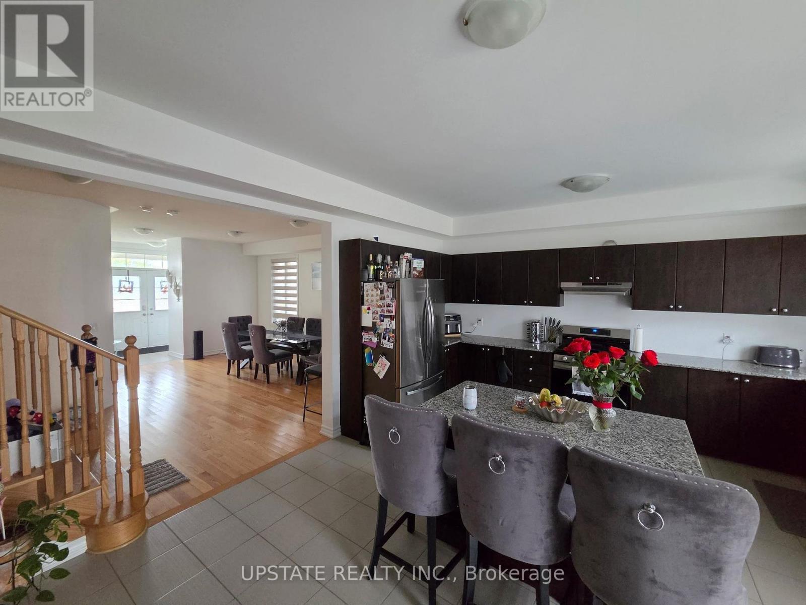 25 Doc Lougheed Avenue Property Photo 2