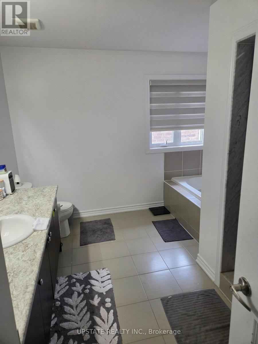 25 Doc Lougheed Avenue Property Photo 6