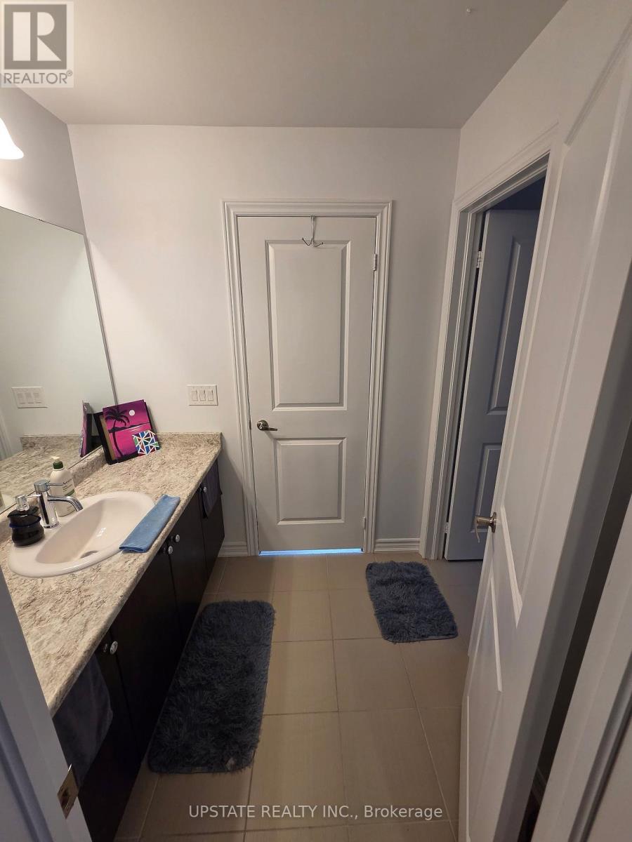25 Doc Lougheed Avenue Property Photo 8
