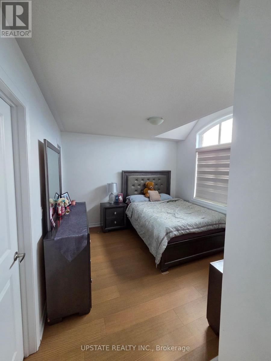 25 Doc Lougheed Avenue Property Photo 11