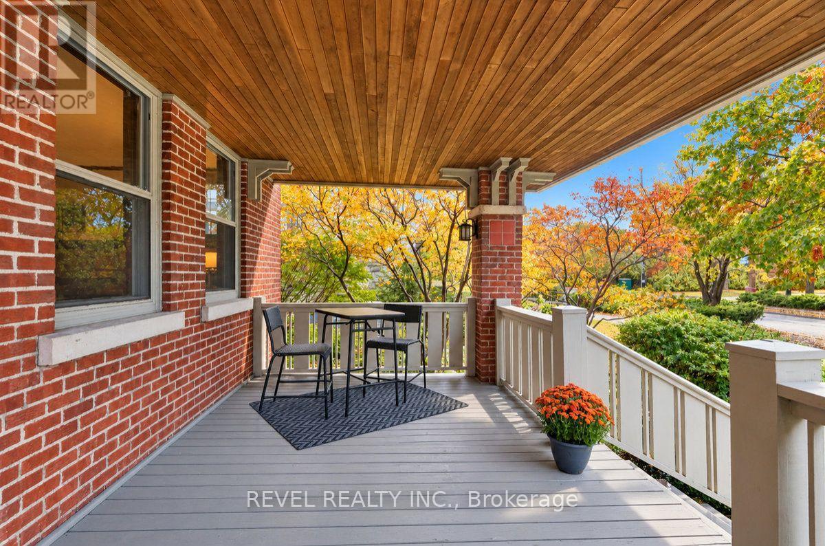 204 Clemow Avenue Property Photo 10