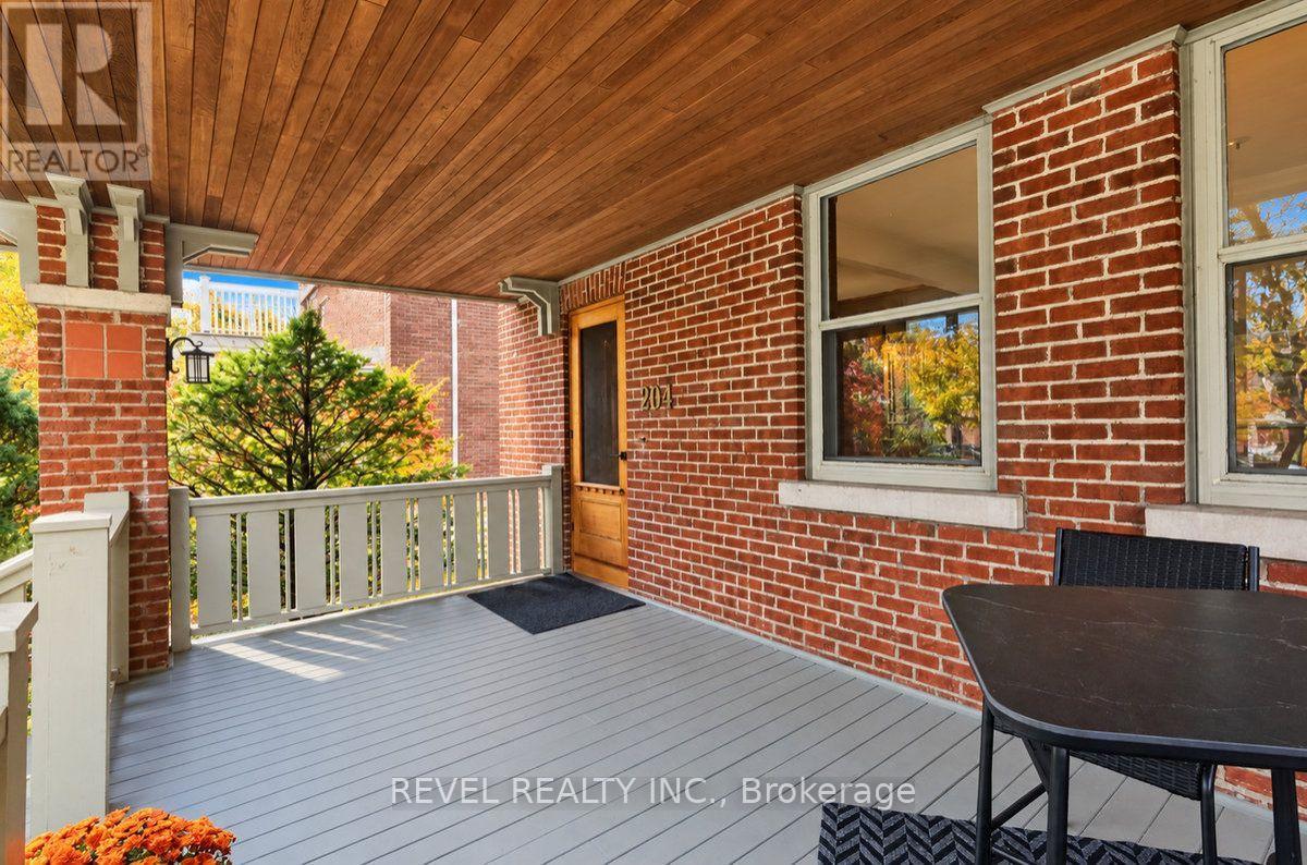 204 Clemow Avenue Property Photo 11