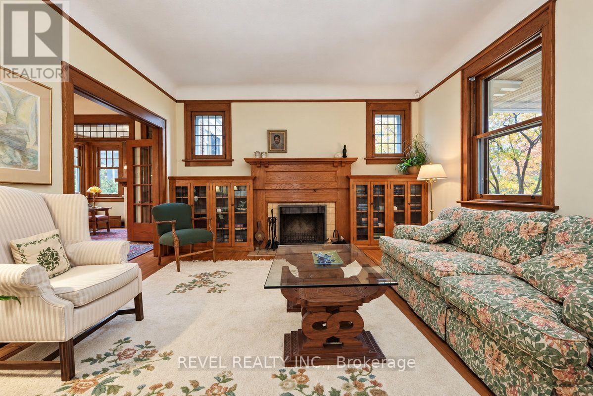 204 Clemow Avenue Property Photo 13