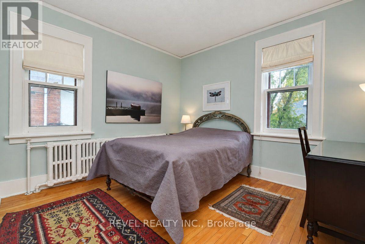 204 Clemow Avenue Property Photo 34