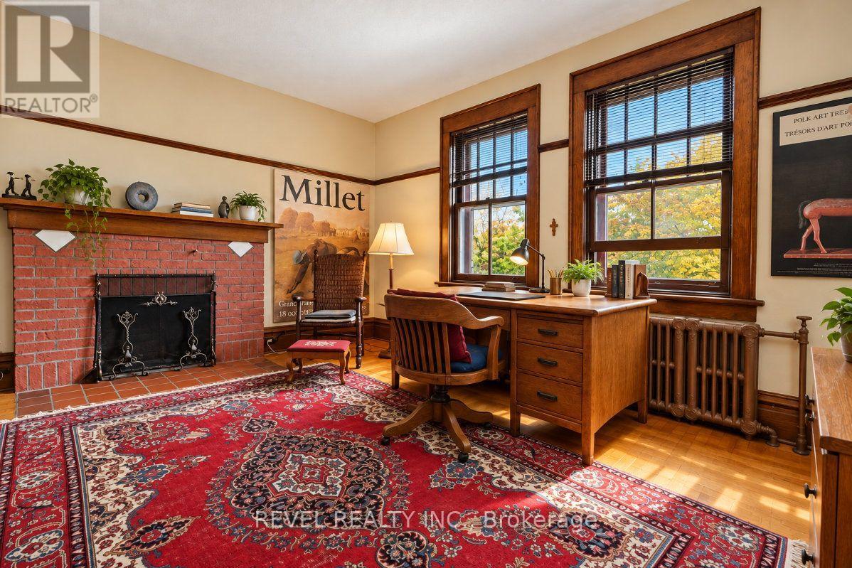 204 Clemow Avenue Property Photo 39