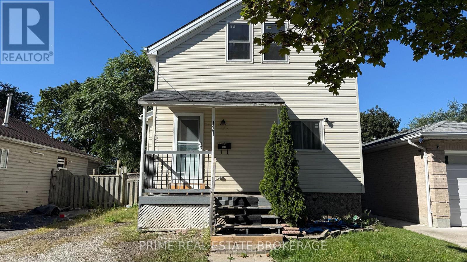 121 Boullee Street Property Photo 1