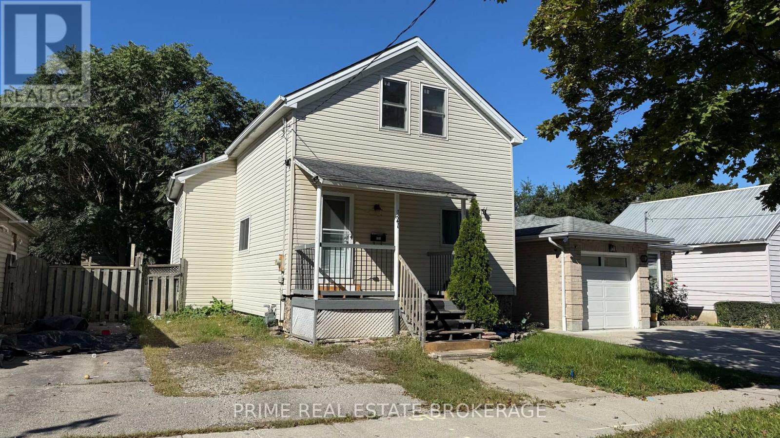 121 Boullee Street Property Photo 2