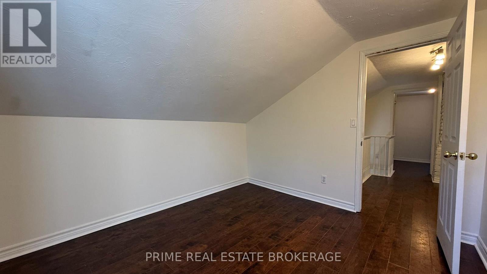 121 Boullee Street Property Photo 13