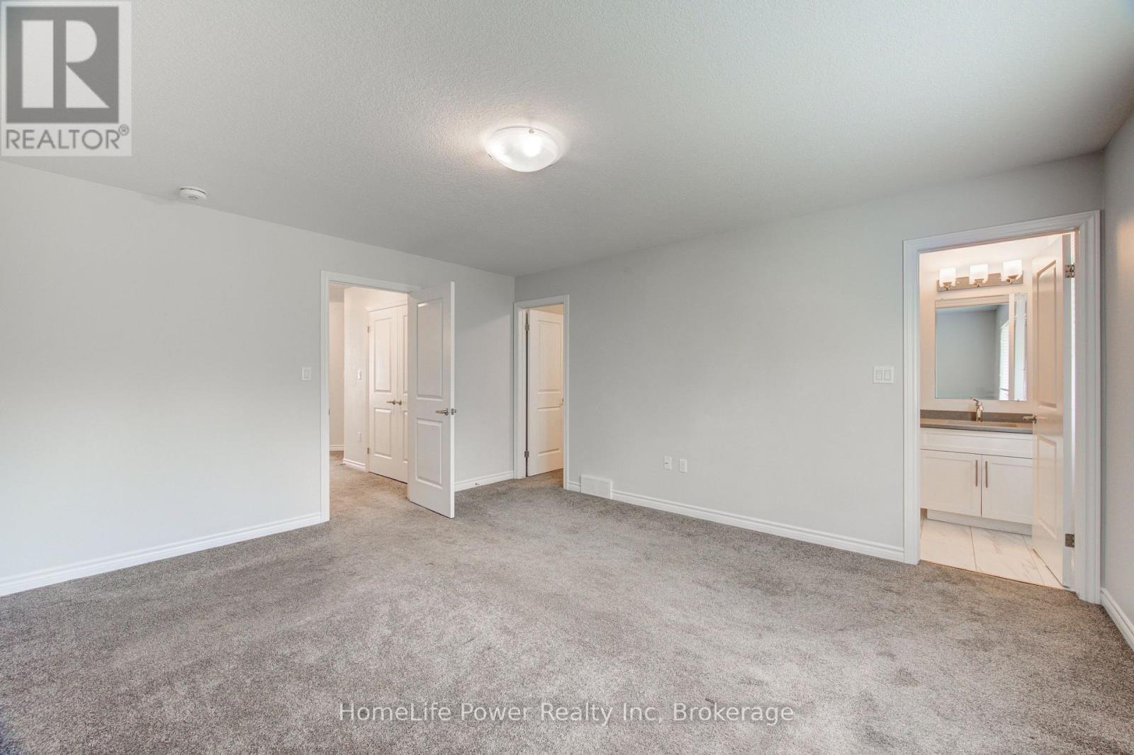 46 - 3967 Savoy Street Property Photo 24