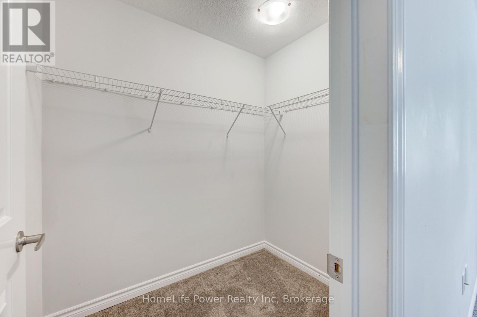46 - 3967 Savoy Street Property Photo 26