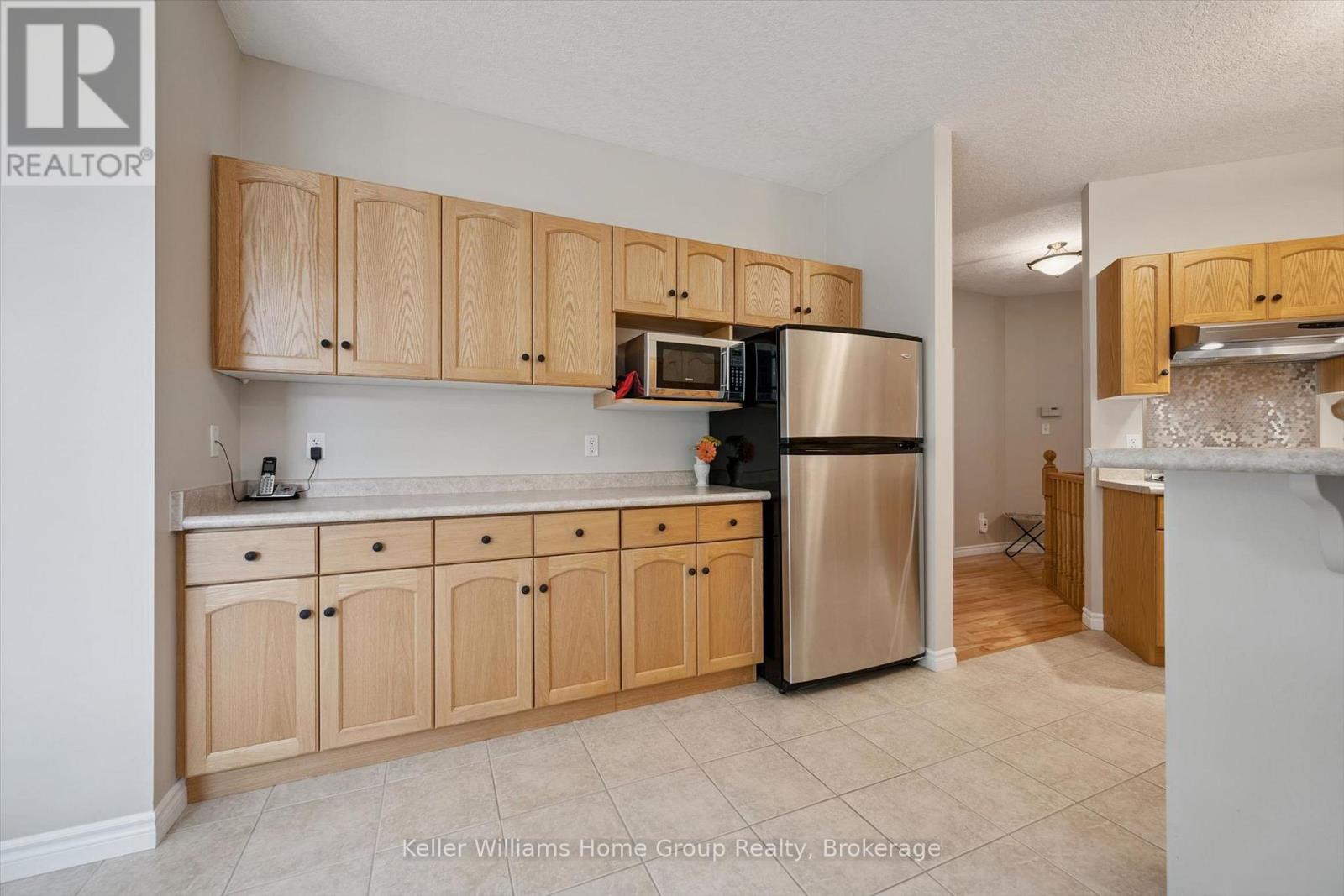 86 York Street E Property Photo 15
