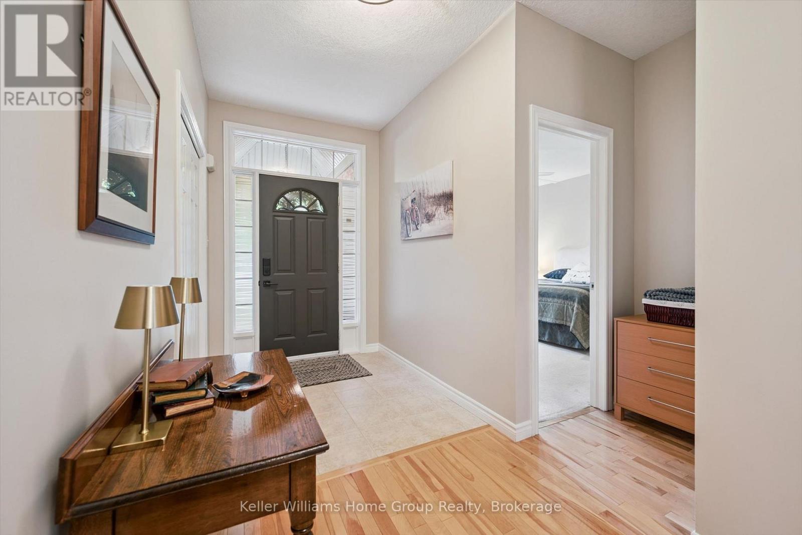86 York Street E Property Photo 25