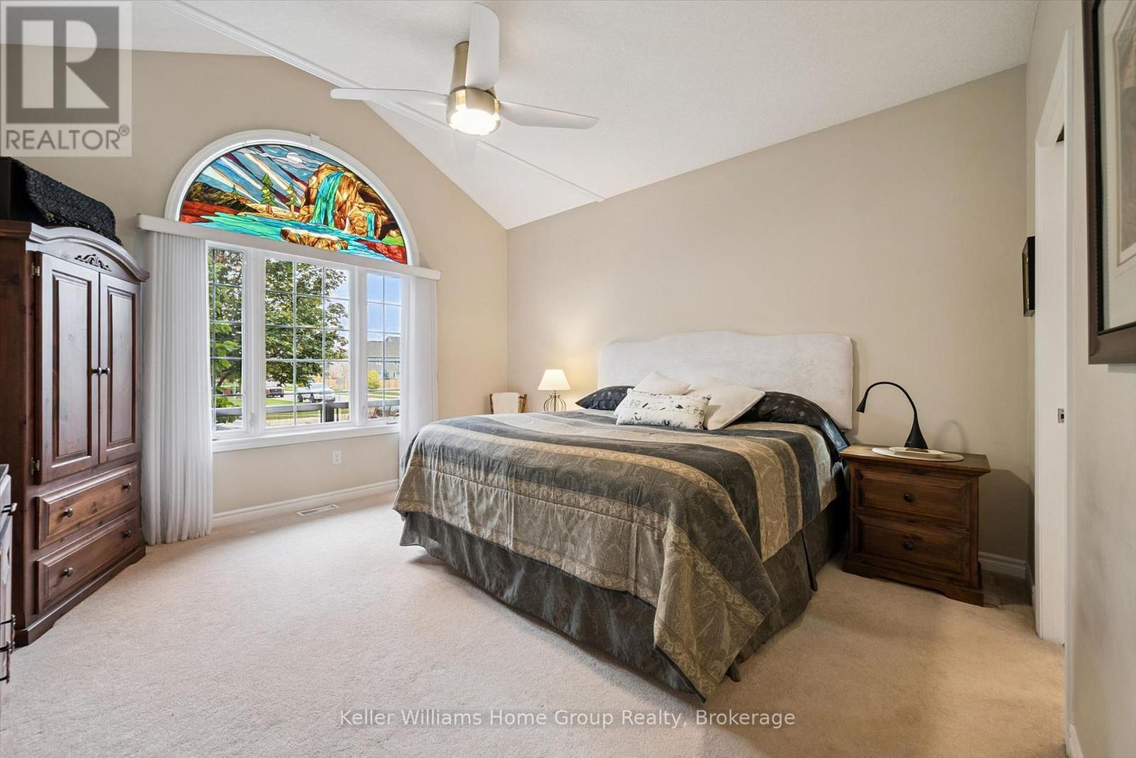 86 York Street E Property Photo 26