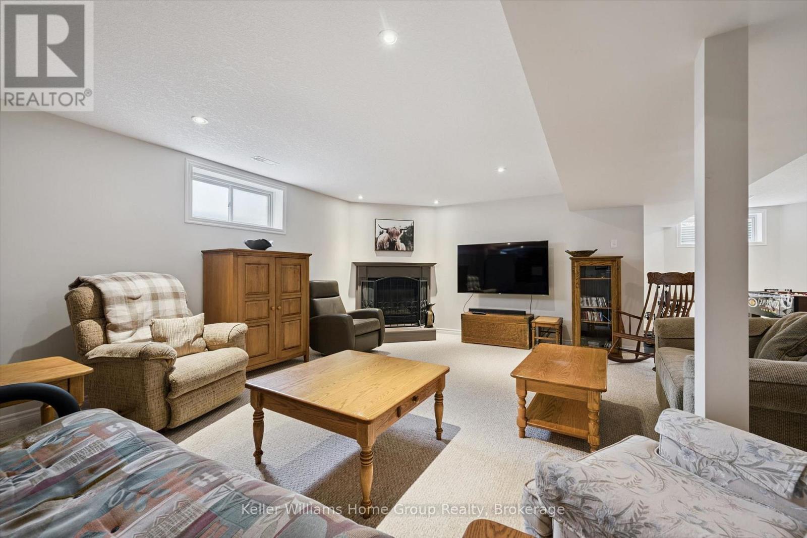 86 York Street E Property Photo 33