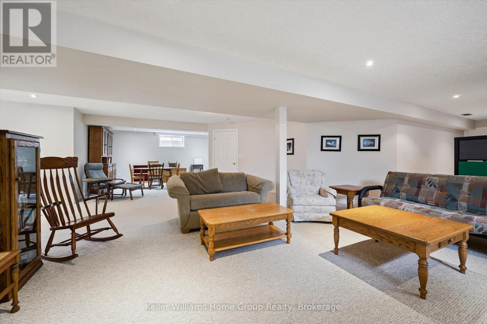 86 York Street E Property Photo 34