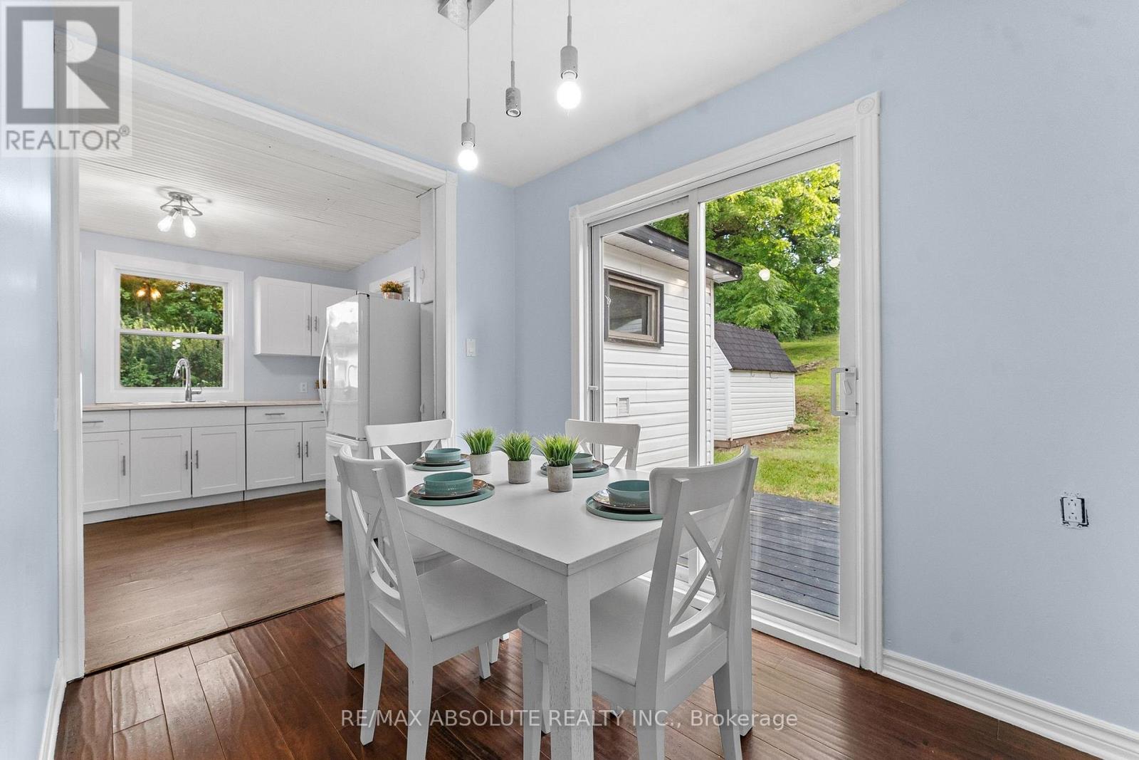 853 B River Road Property Photo 10