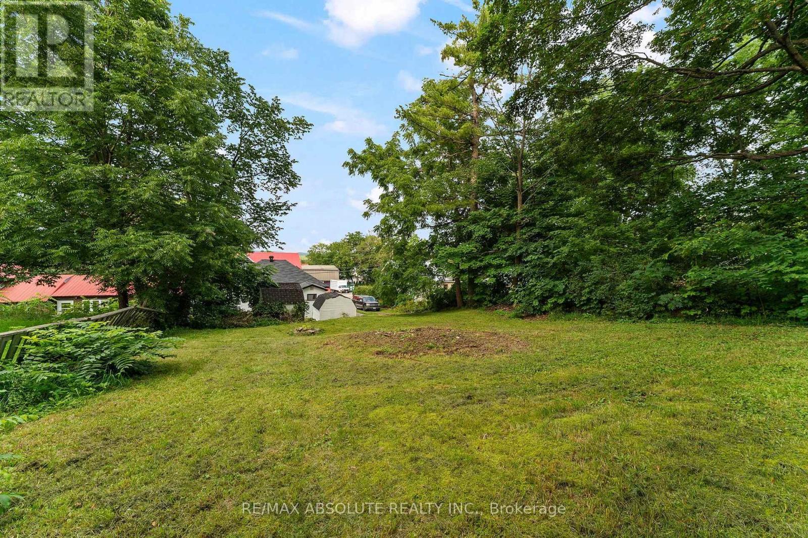 853 B River Road Property Photo 32