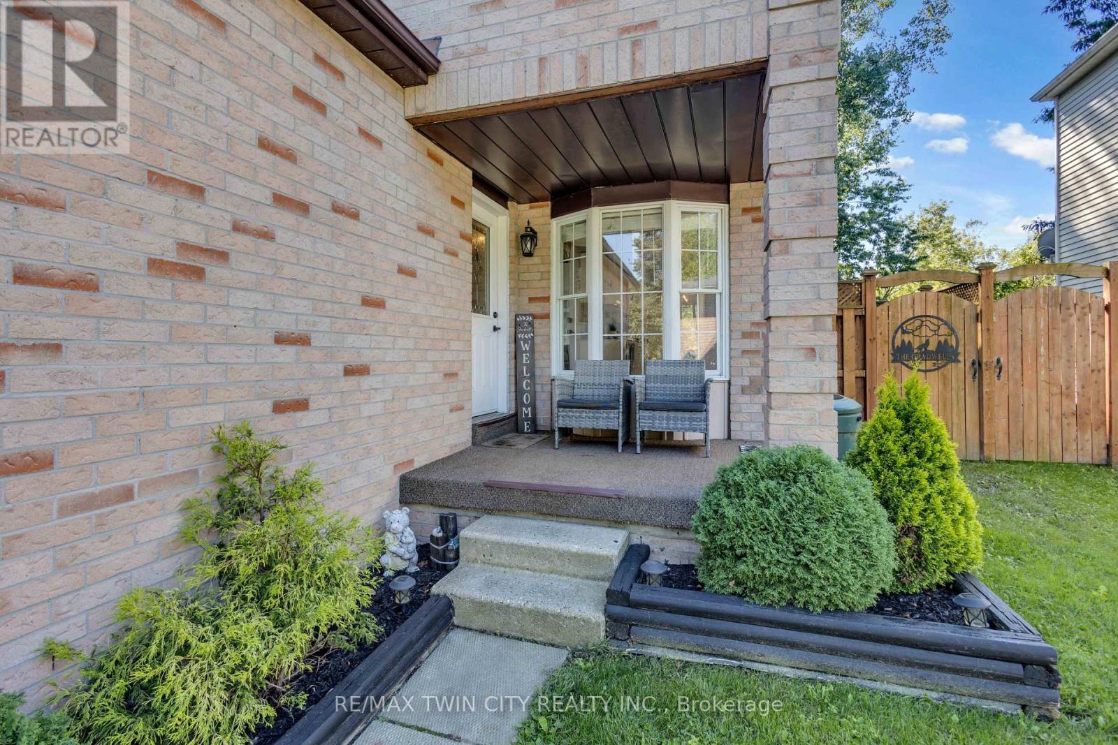 117 D'aubigny Road Property Photo 5