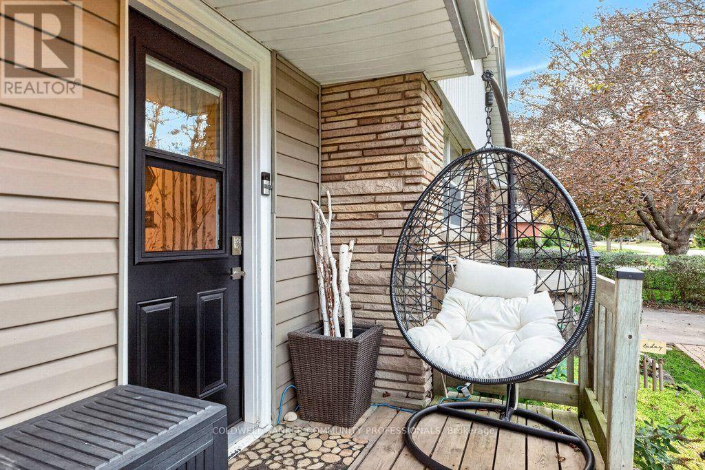 58 Hatton Drive Property Photo 4