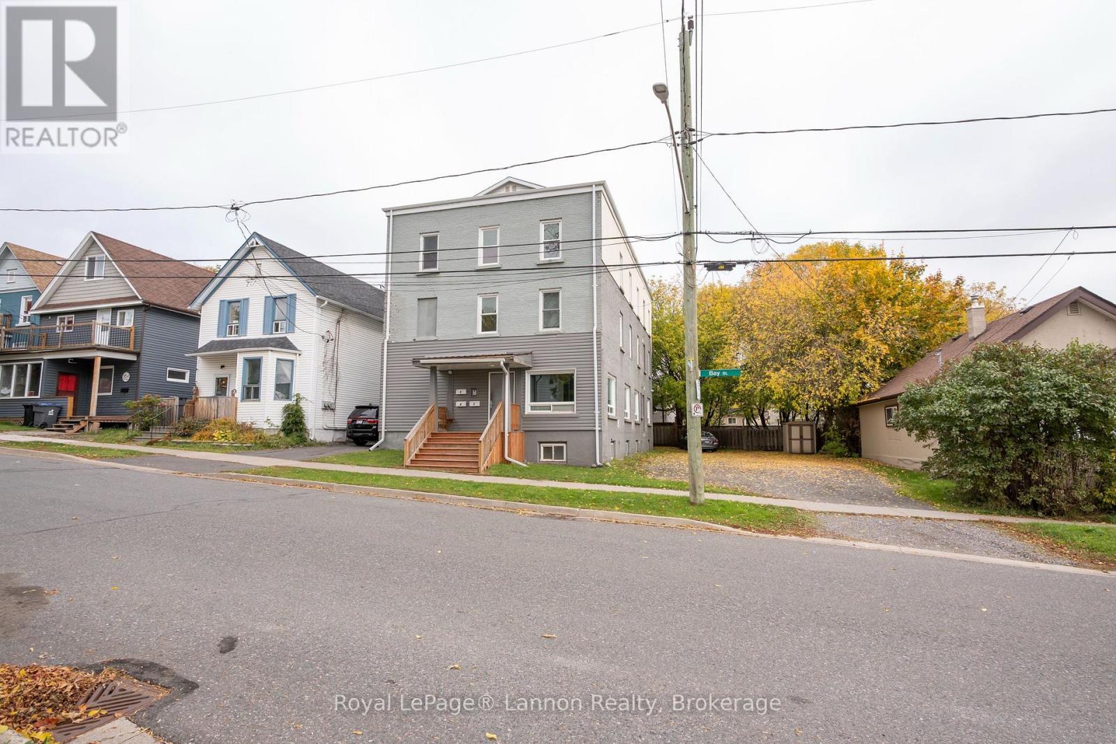 350 Bay Street Property Photo 2