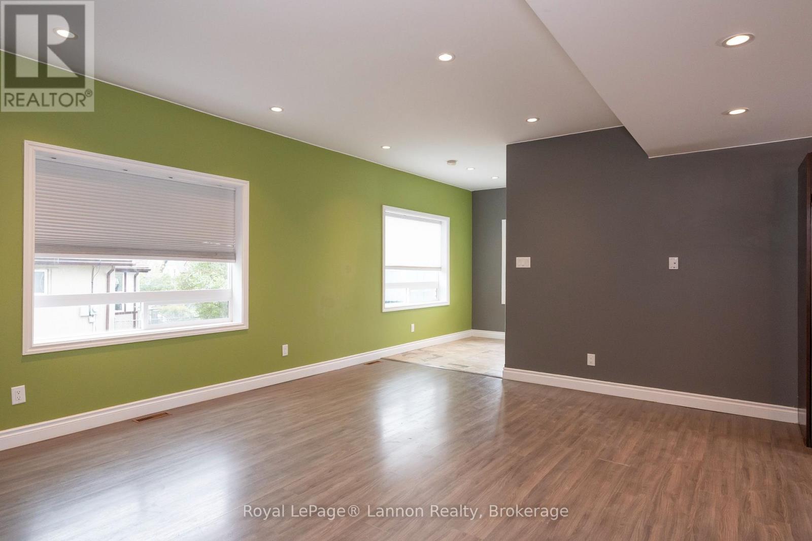 350 Bay Street Property Photo 9